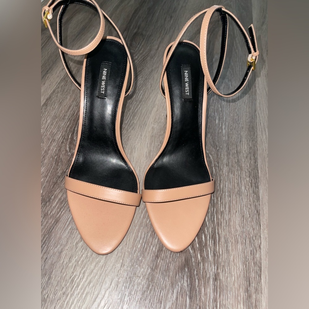 NINE WEST Nude Heels